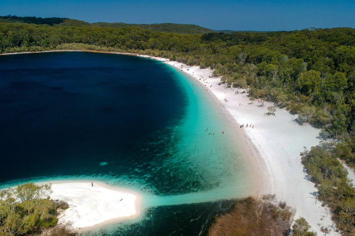 Lake McKenzie, Fraser Island - Tourism Australia