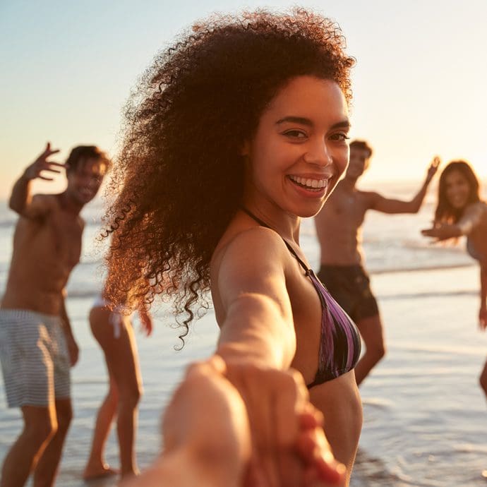 20's group on the beach