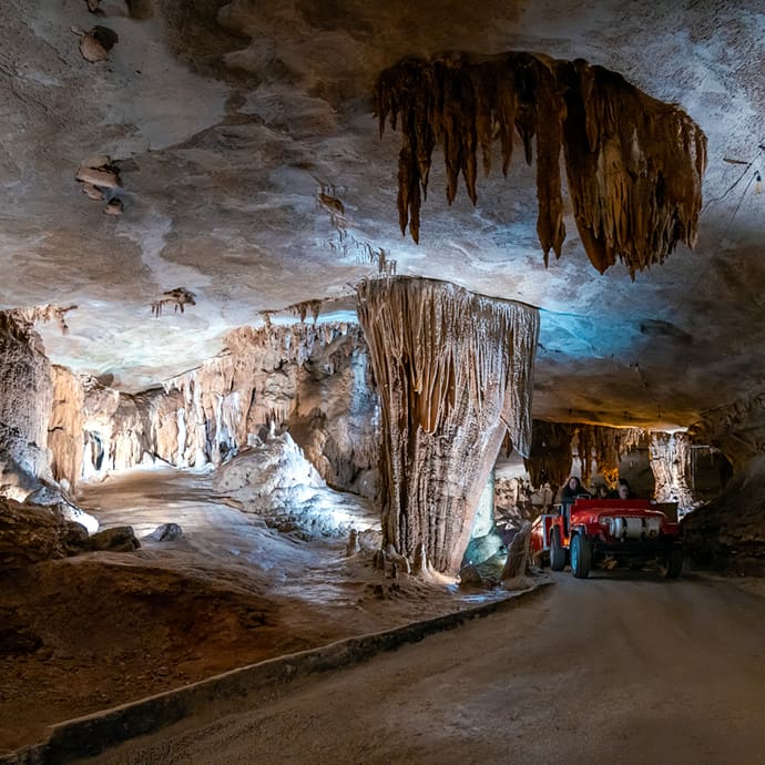 Fantastic Caverns - Missouri Division of Tourism Fantastic Caverns - Missouri Division of Tourism