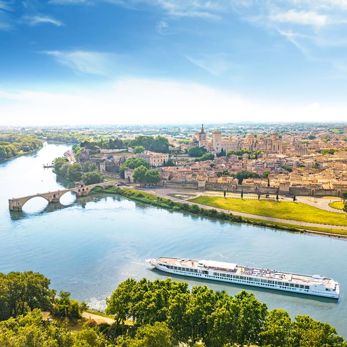 MS Van Gogh, Avignon – CroisiEurope/Alexandre Sattler