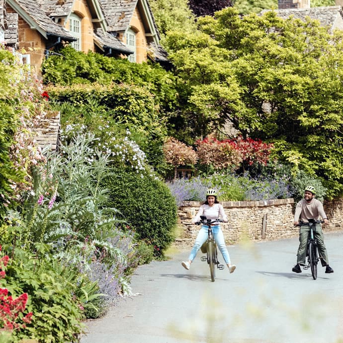 Cycling in Adlestrop in the Cotswolds - VisitBritain/Chris Boulton
