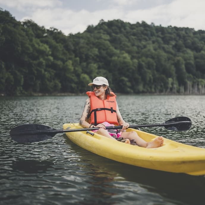 Tippa Canoe located along the Harpeth River in Kingston Springs, Tennessee - Tennessee Tourism